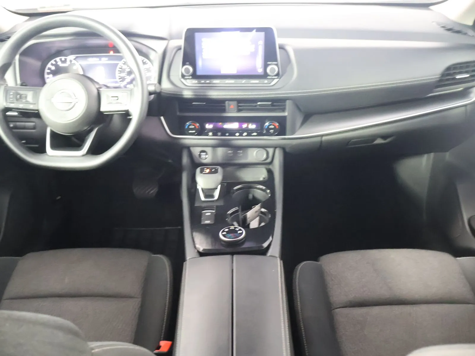 Nissan Rogue photo 32