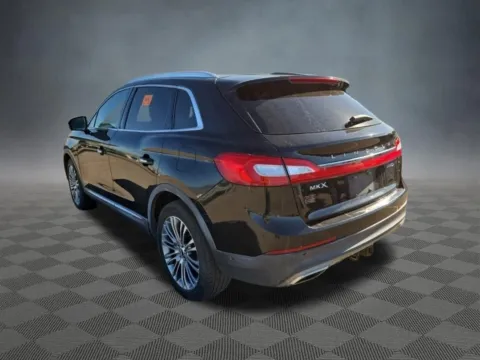 More photos of 2016 Lincoln MKX Reserve at McCloskey Imports & 4x4s (Licensed as McCloskey Isuzu), CO