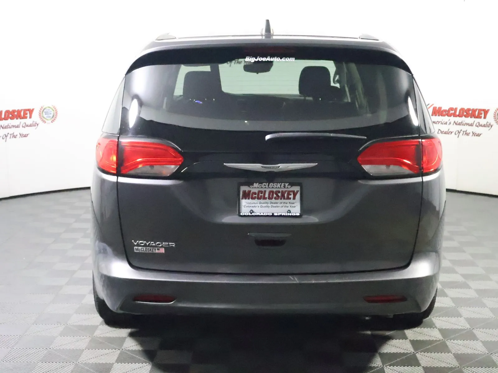 2023 Chrysler Voyager LX - Photo 9