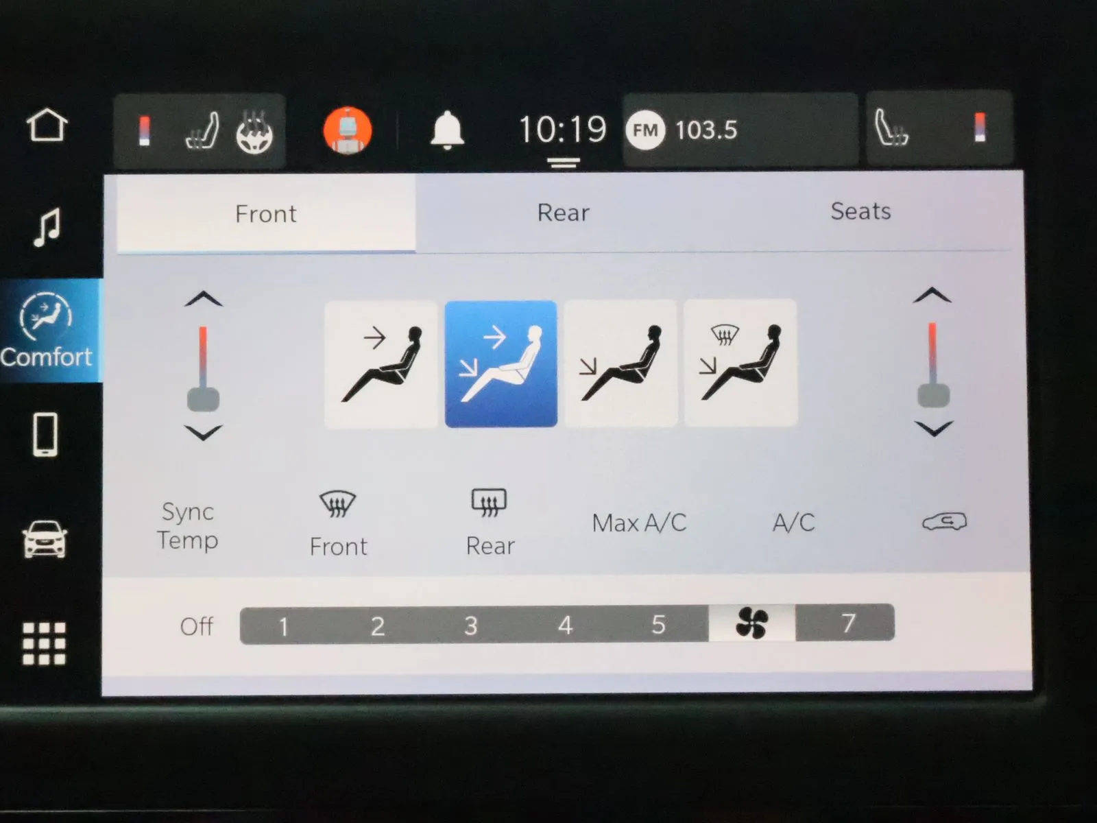 2023 Chrysler Voyager LX - Photo 42