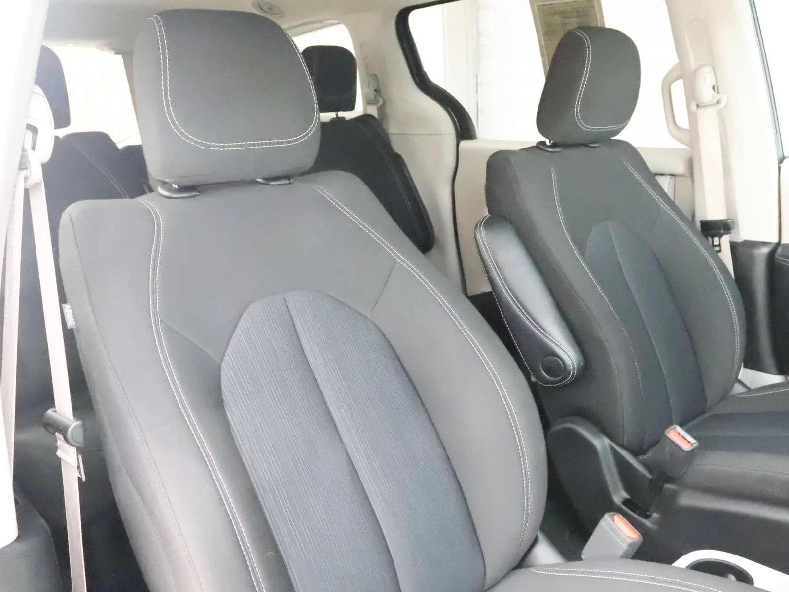 2023 Chrysler Voyager LX - Photo 52