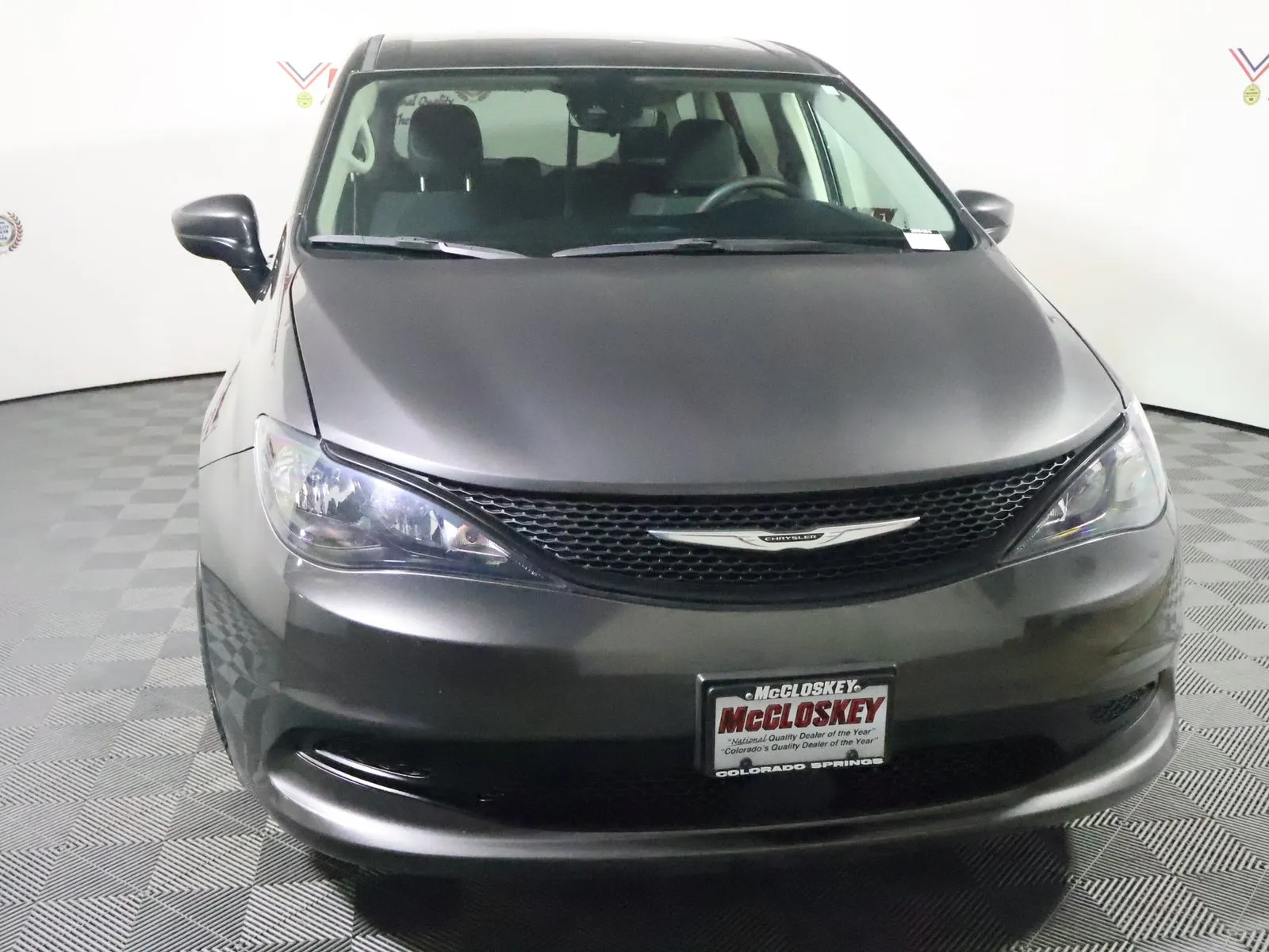 2023 Chrysler Voyager LX - Photo 15