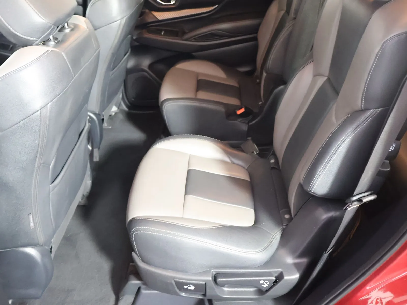 Subaru Ascent photo 47
