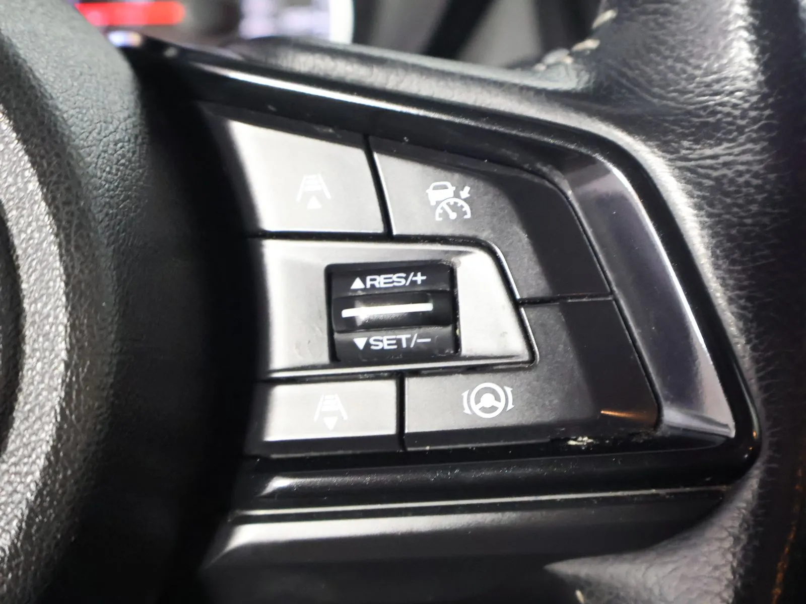 Subaru Ascent photo 38