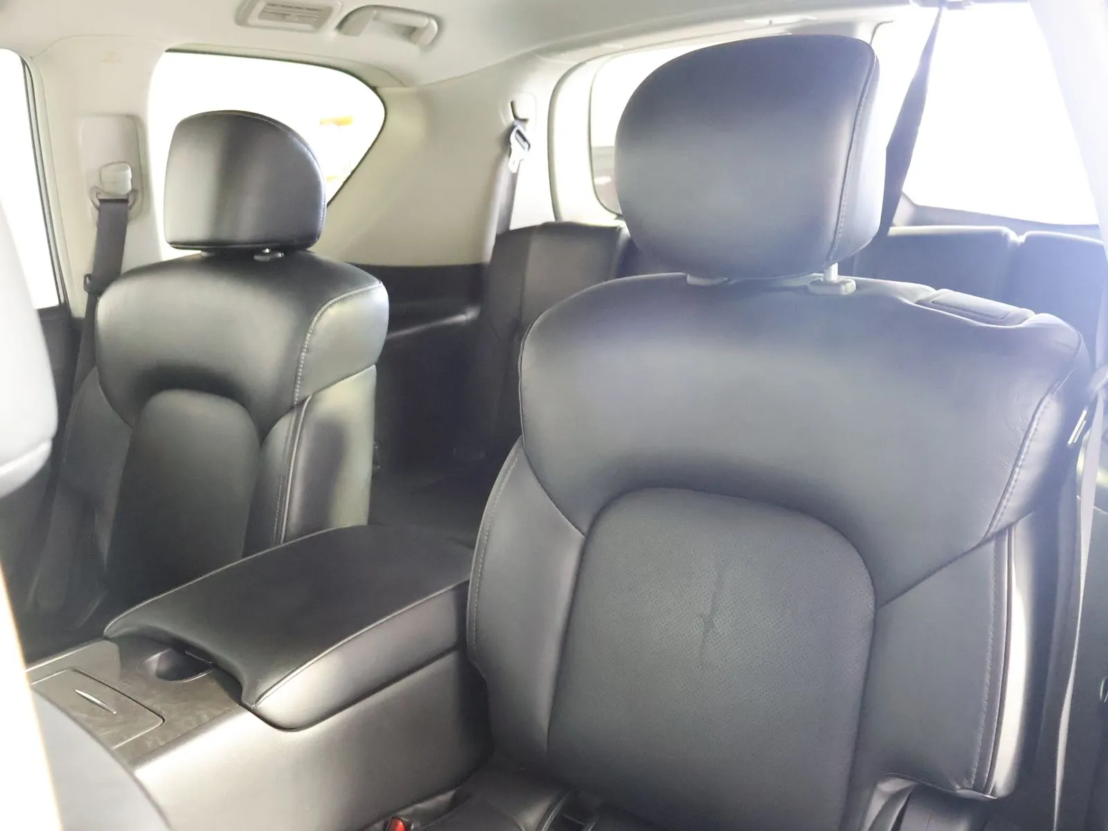 Infiniti QX80 photo 49