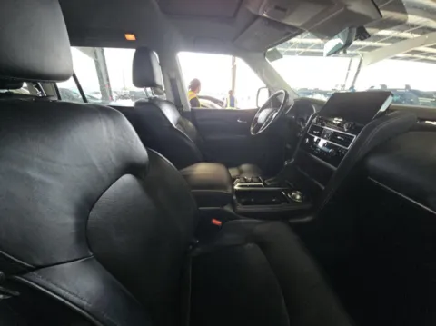 More photos of 2024 INFINITI QX80 LUXE at McCloskey Imports & 4x4s (Licensed as McCloskey Isuzu), CO