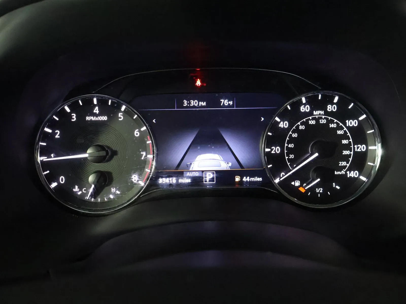Infiniti QX80 photo 38