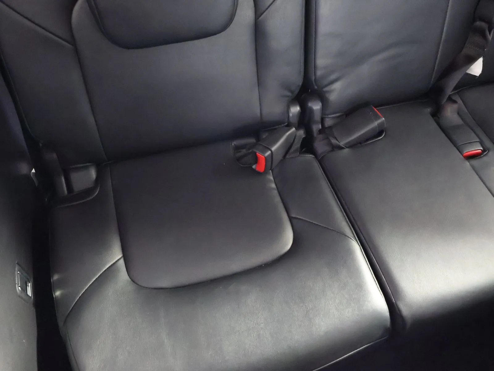 Infiniti QX80 photo 56