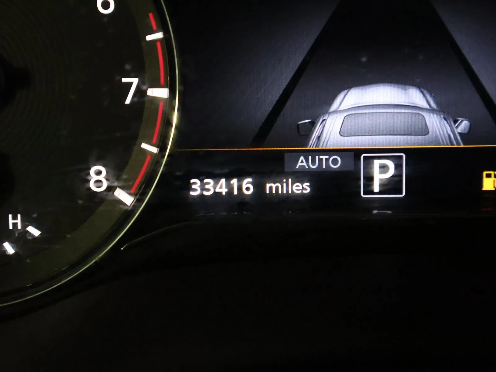Infiniti QX80 photo 39