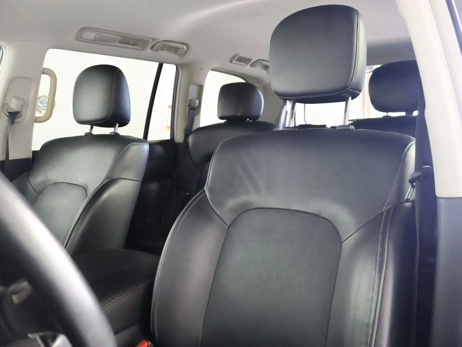 Infiniti QX80 photo 27