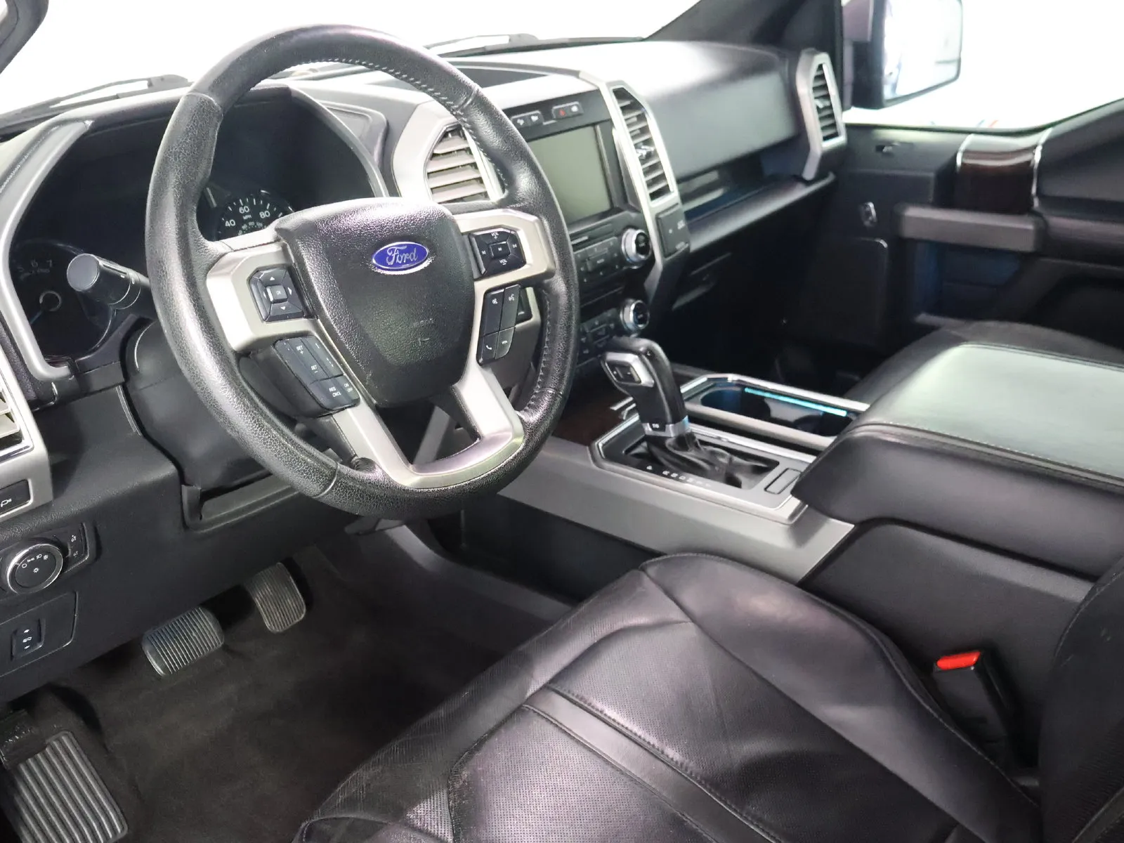 Ford F-150 photo 23
