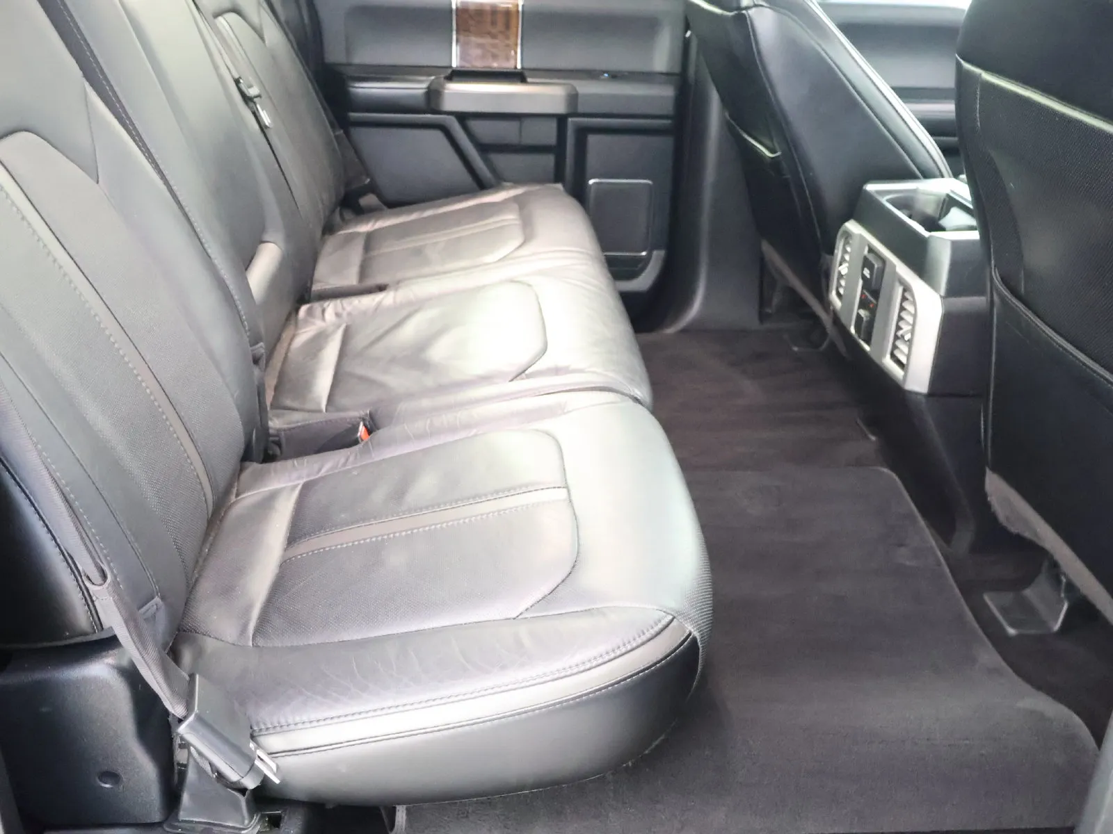 Ford F-150 photo 48