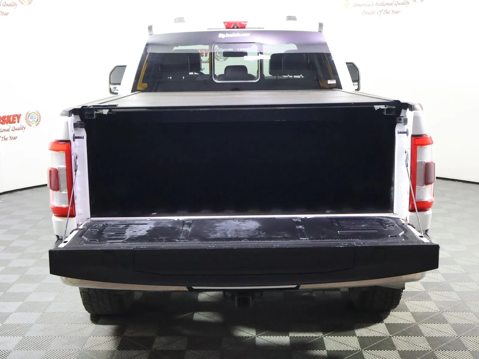 Ford F-150 photo 9
