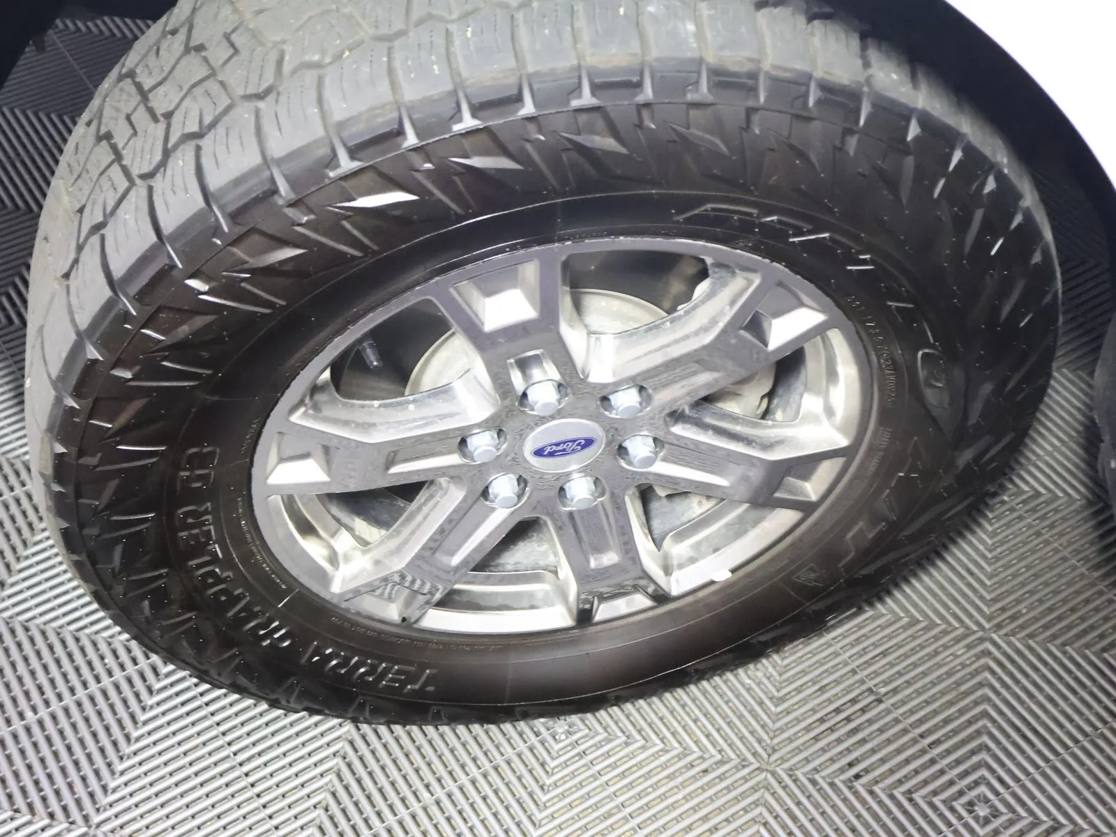 Ford F-150 photo 19