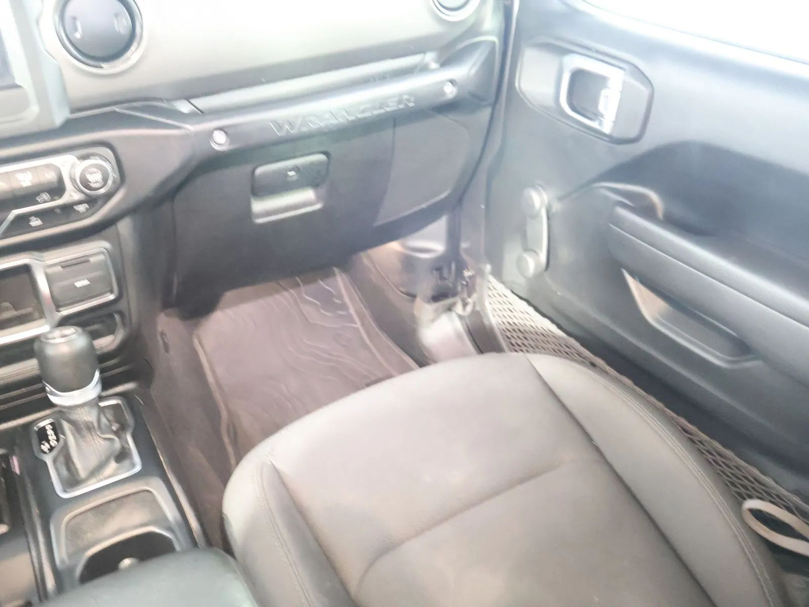 Jeep Wrangler photo 27