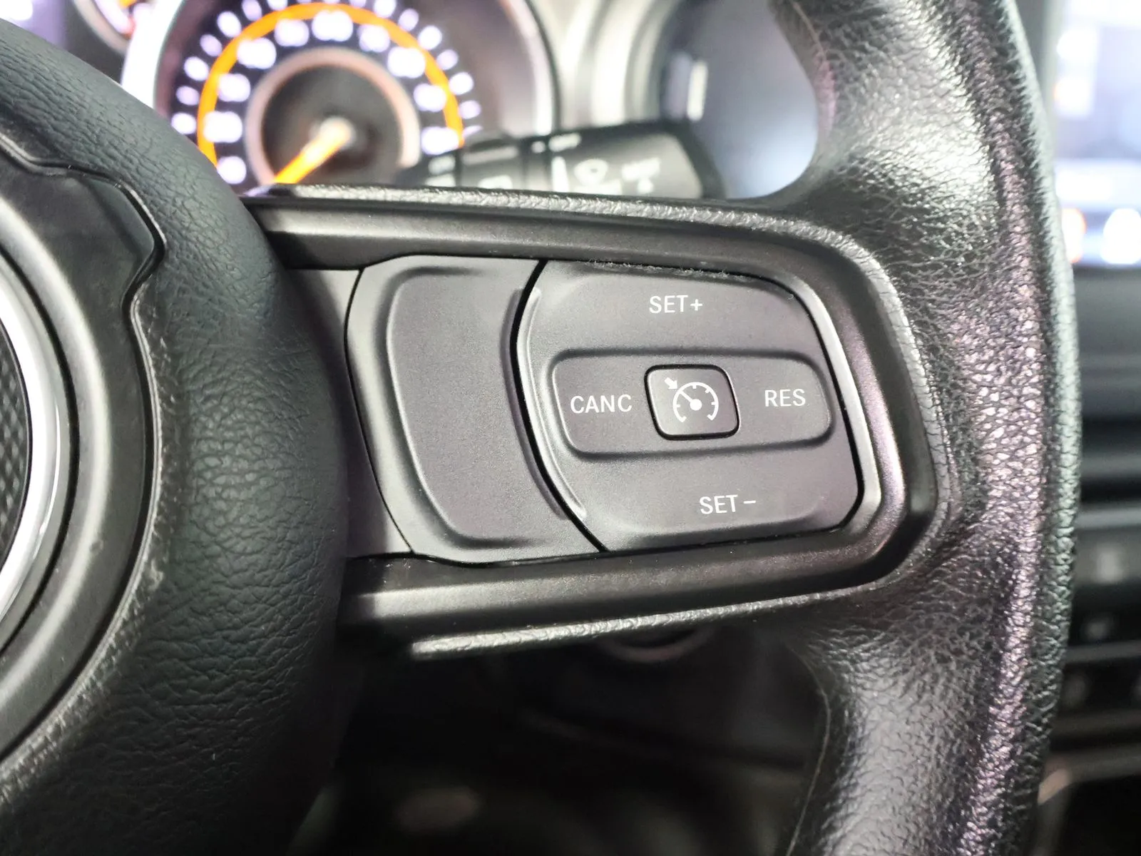 Jeep Wrangler photo 34