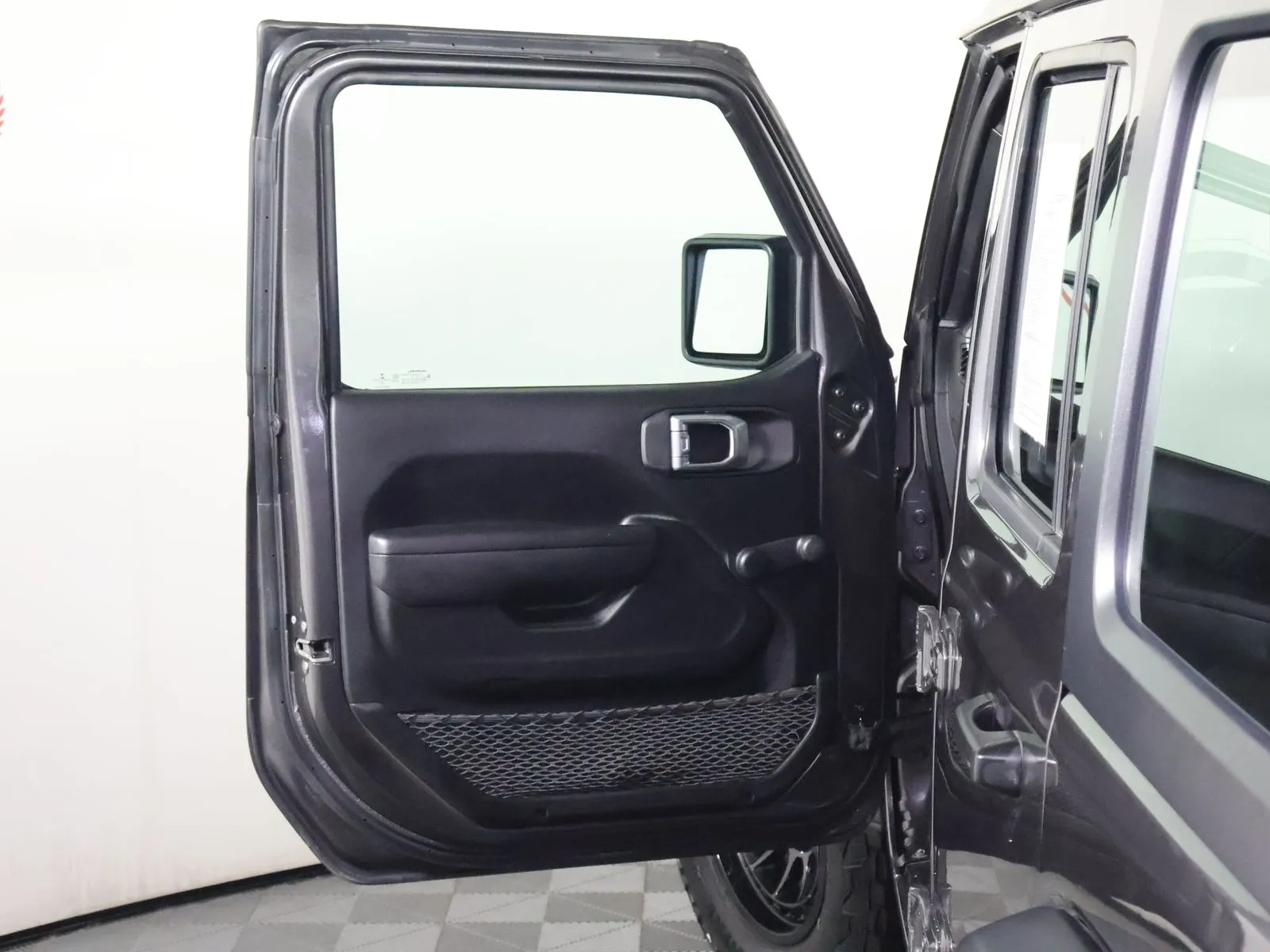 Jeep Wrangler photo 20