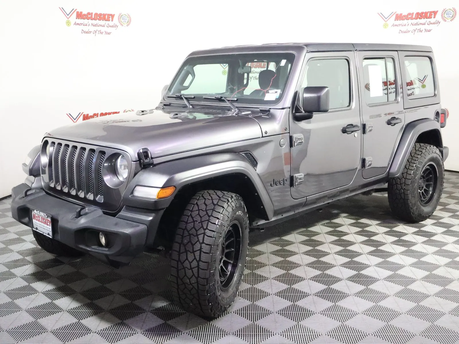 Jeep Wrangler photo 12