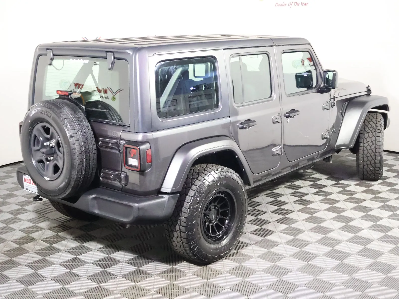 Jeep Wrangler photo 4