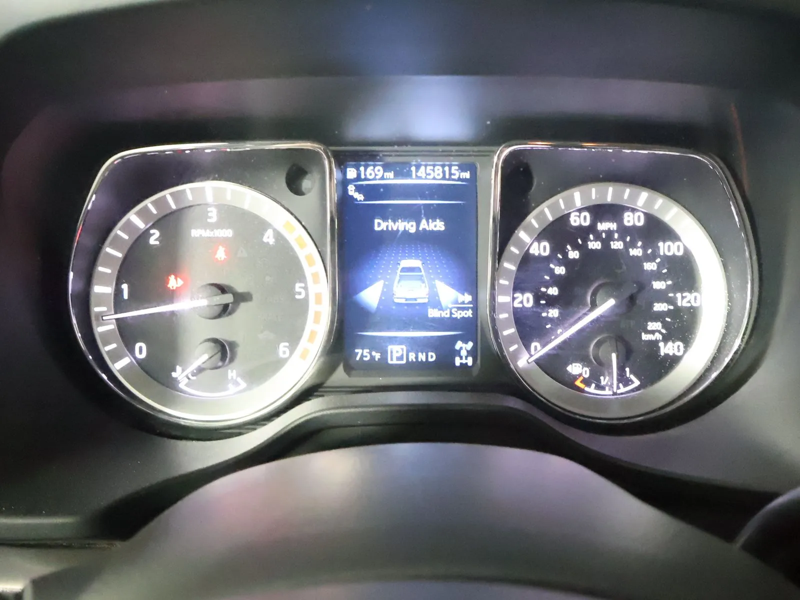 Nissan Titan photo 40