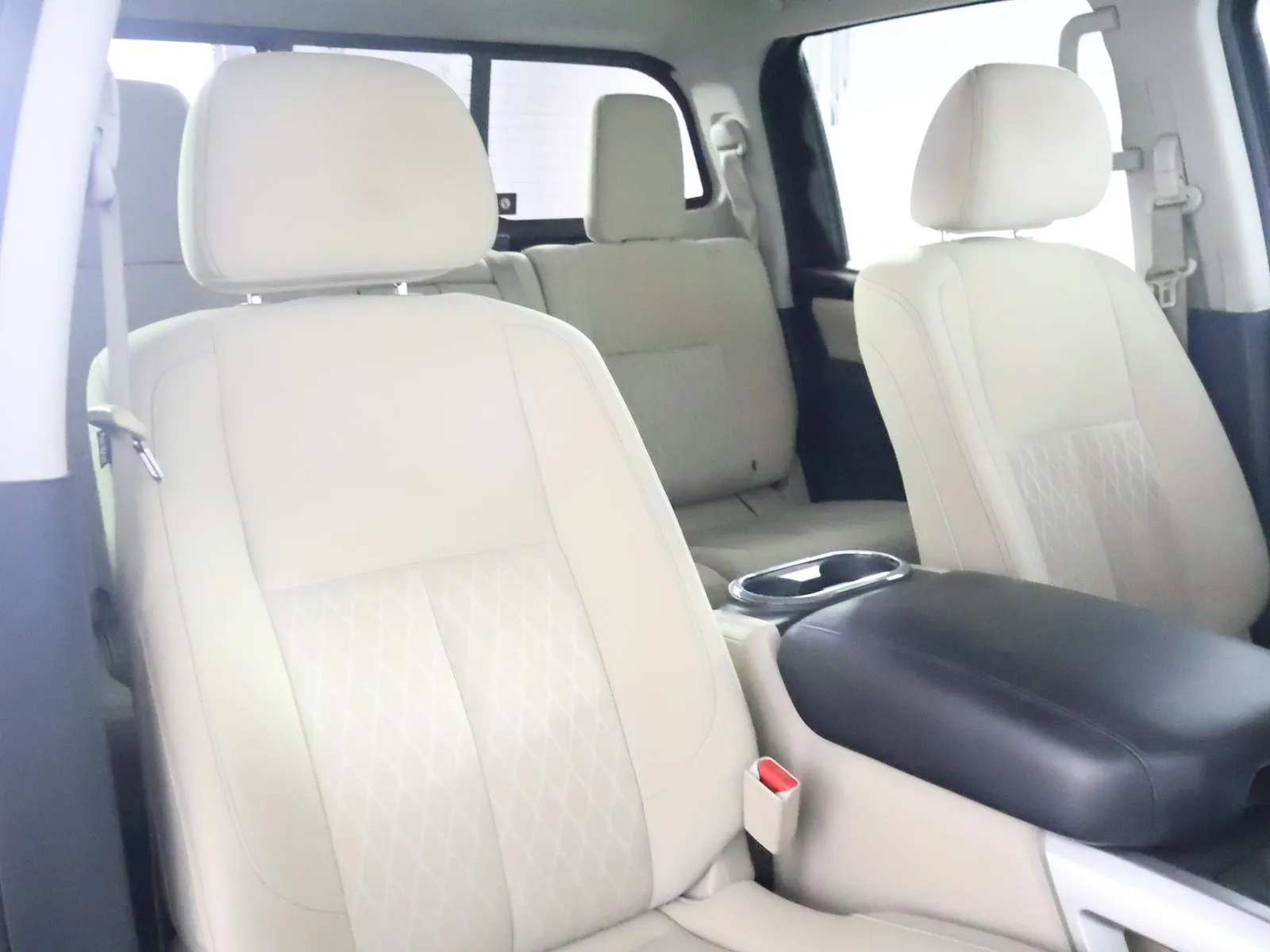 Nissan Titan photo 50