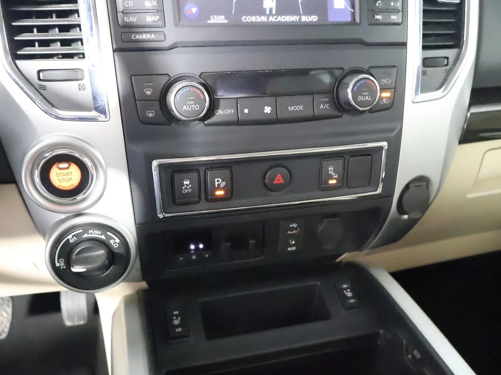 Nissan Titan photo 38