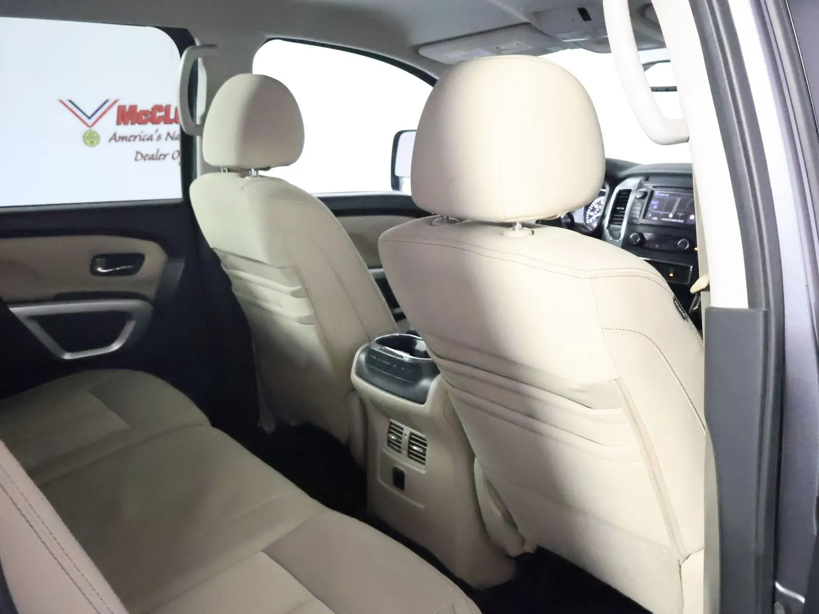 Nissan Titan photo 45