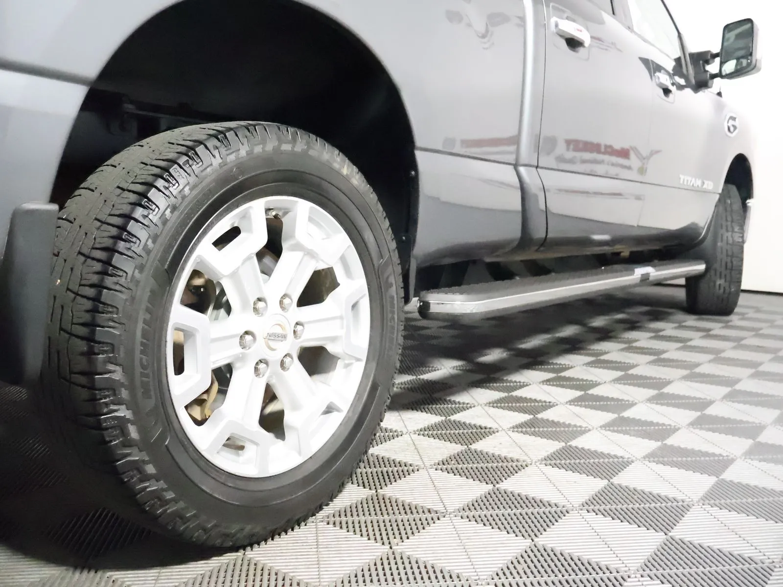 Nissan Titan photo 11