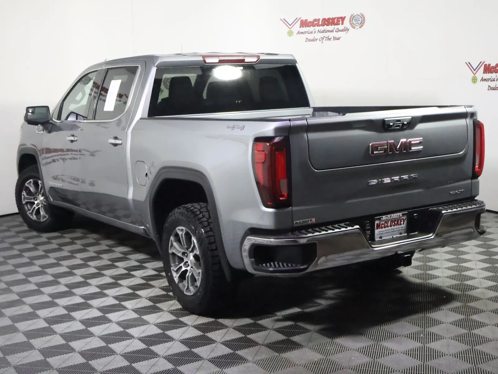 GMC Sierra photo 15