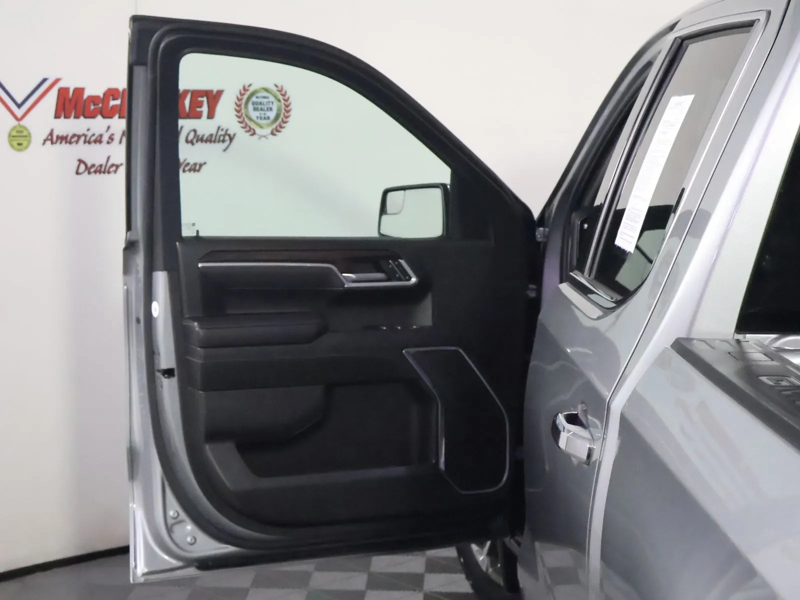 GMC Sierra photo 26