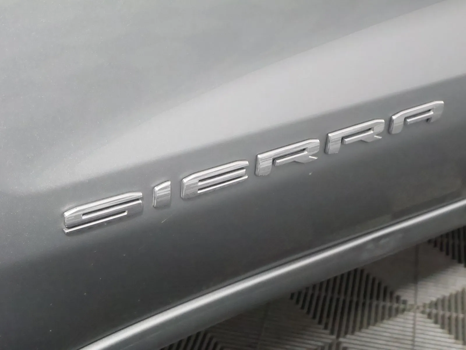 GMC Sierra photo 24