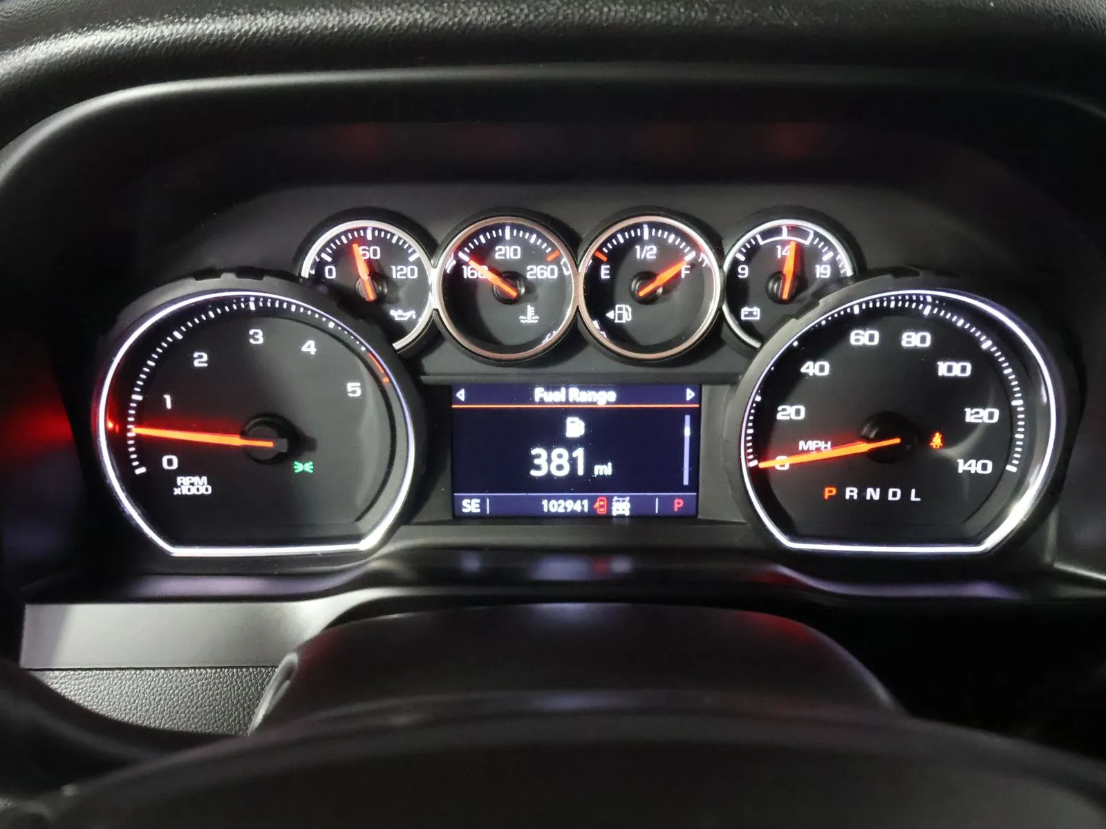 Chevrolet Silverado photo 40