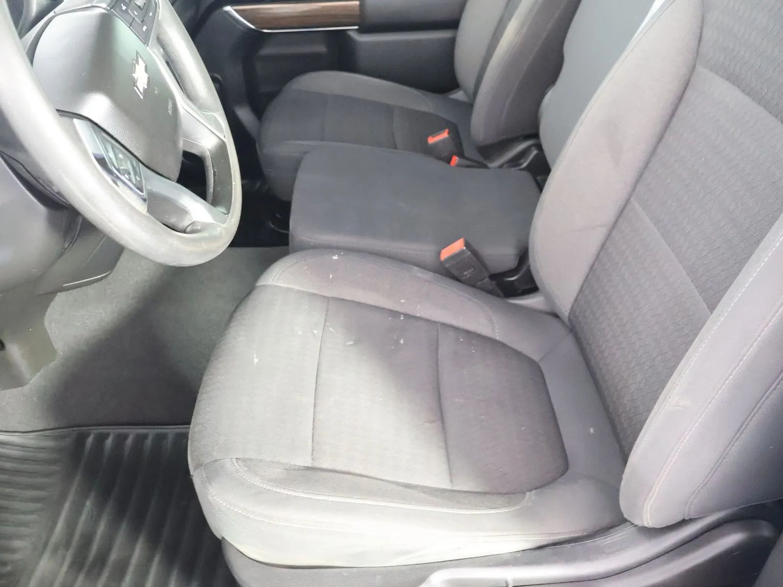 Chevrolet Silverado photo 29