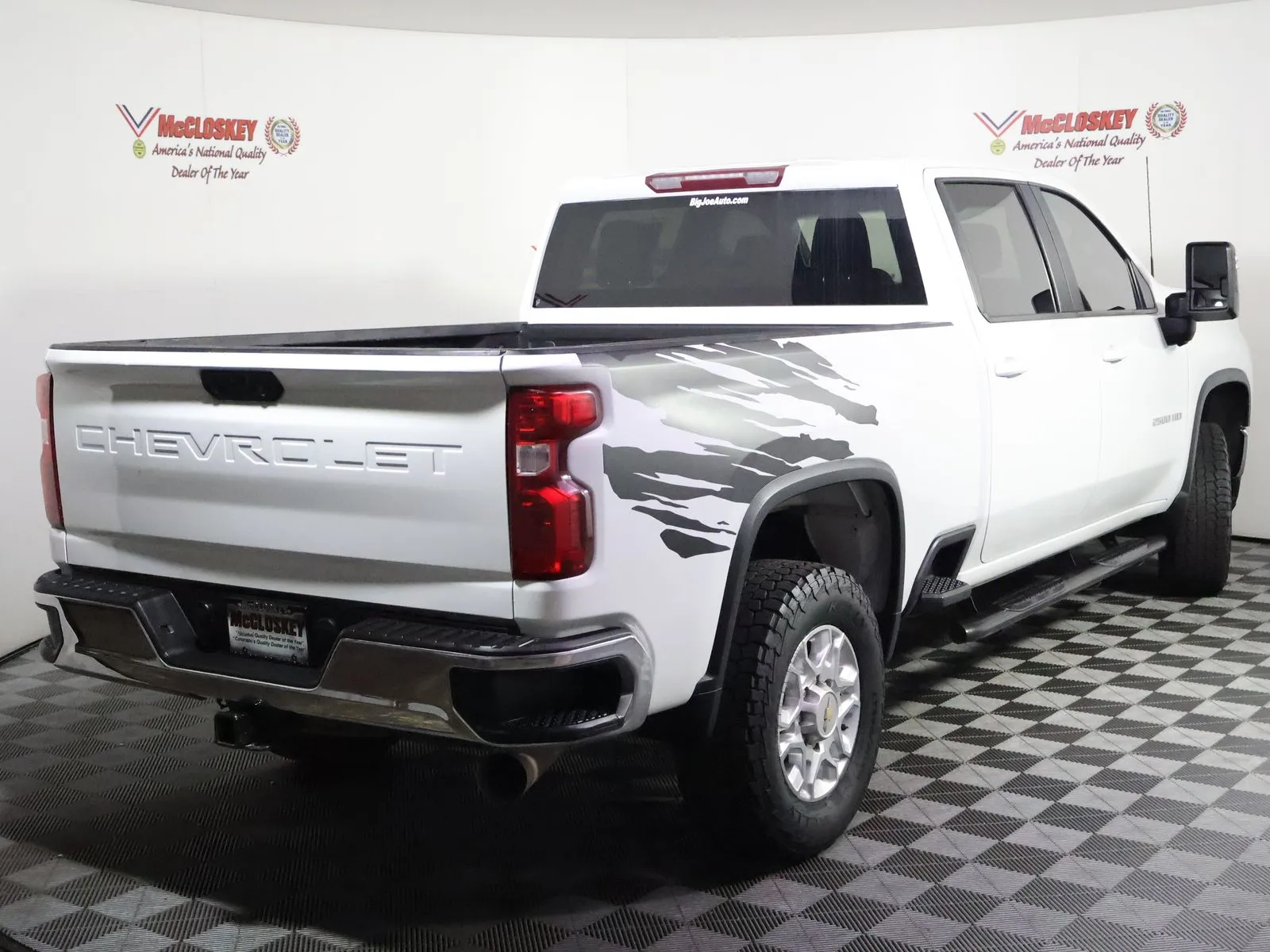 Chevrolet Silverado photo 8