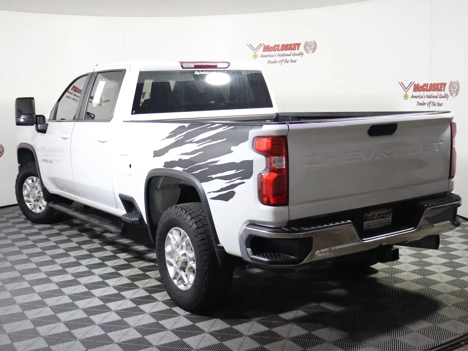Chevrolet Silverado photo 12
