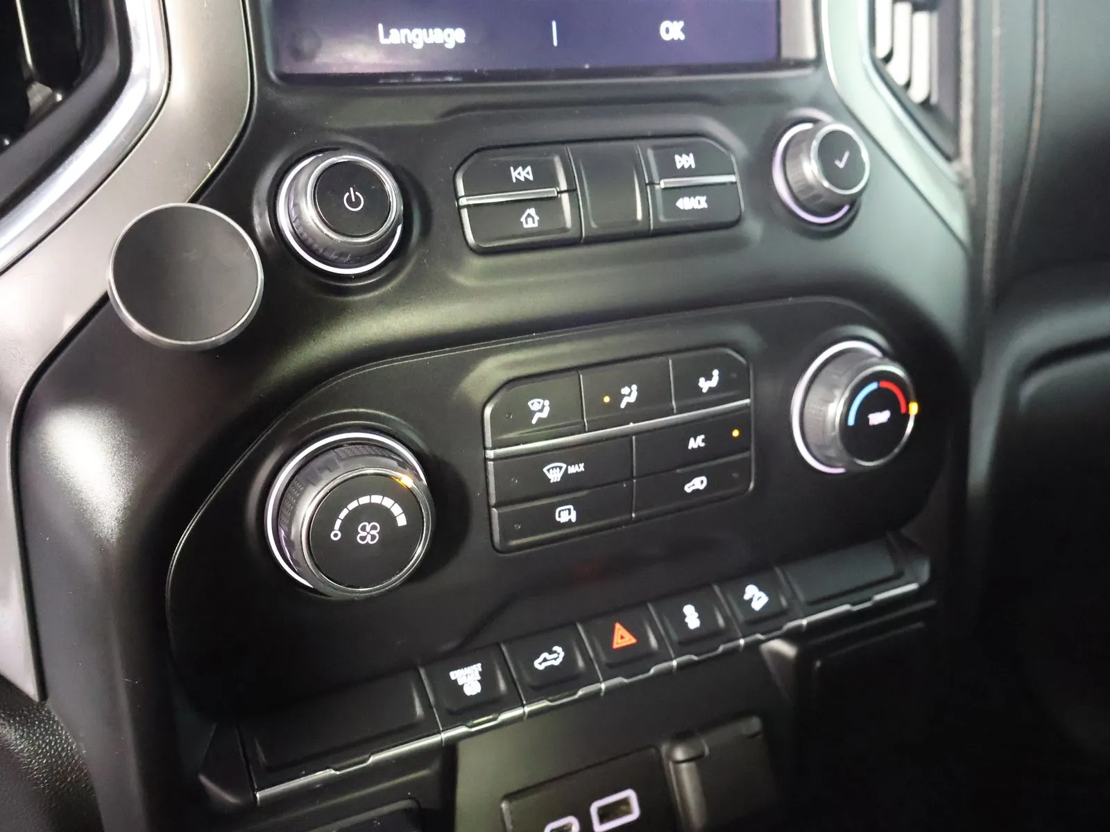 Chevrolet Silverado photo 42