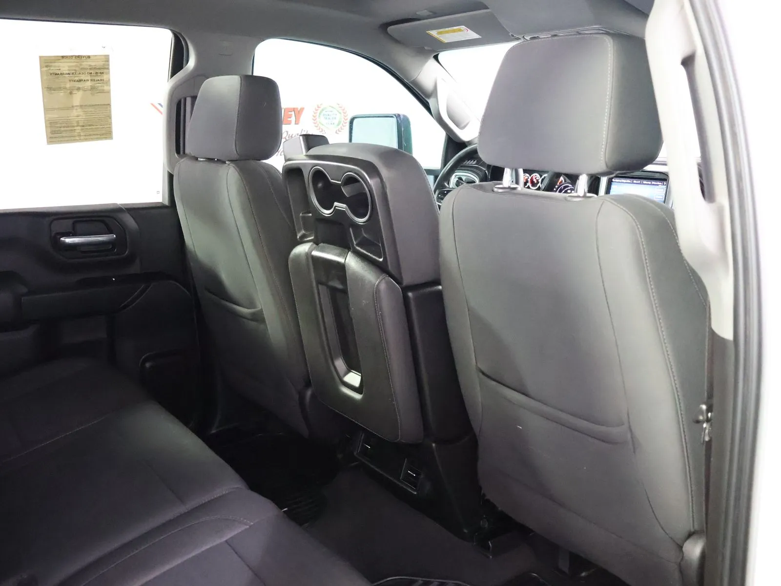 Chevrolet Silverado photo 47