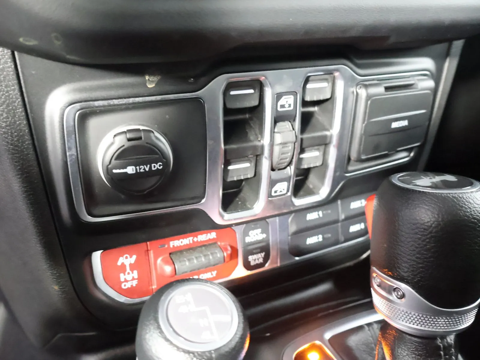 Jeep Wrangler photo 41