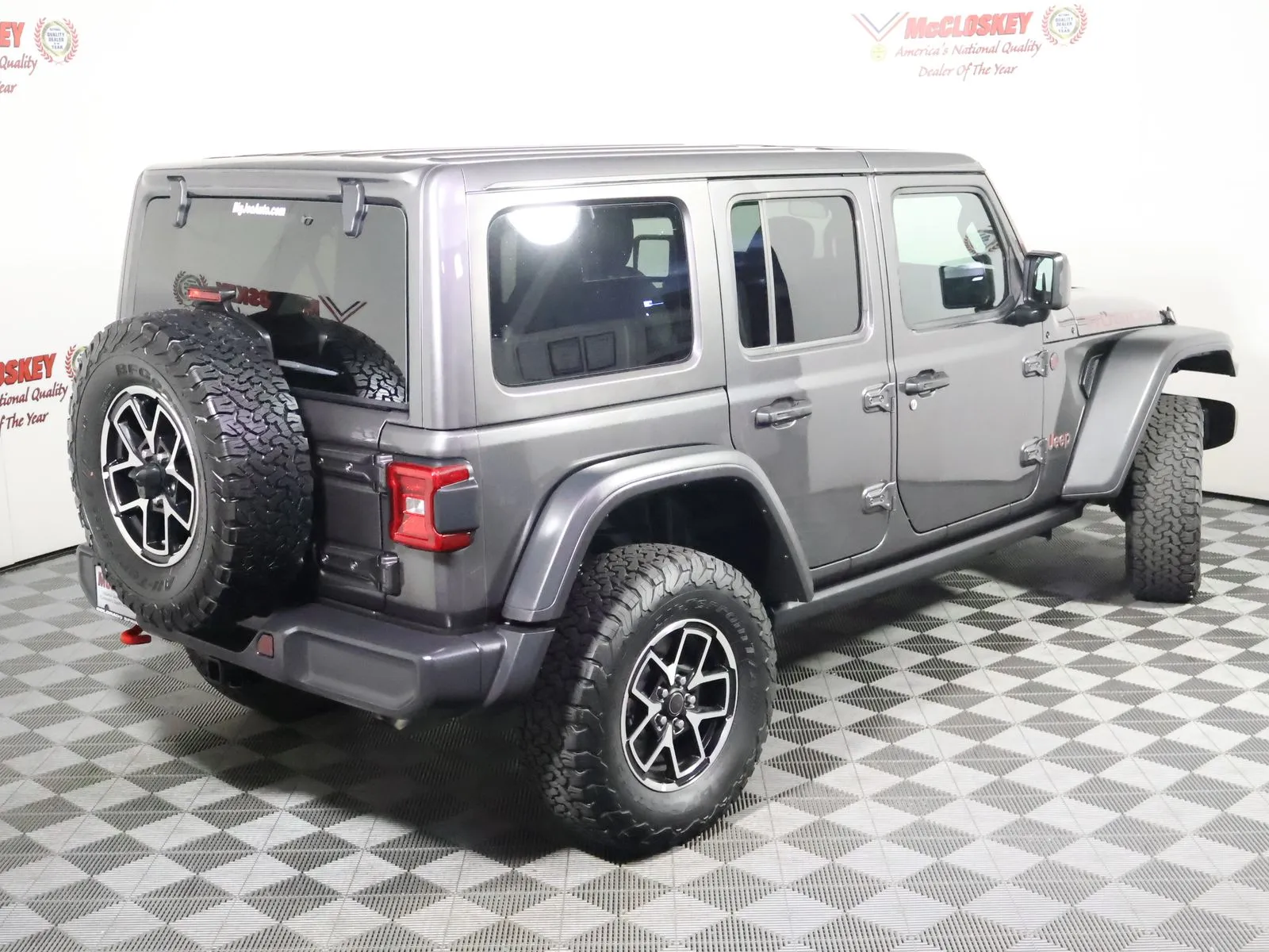 Jeep Wrangler photo 4