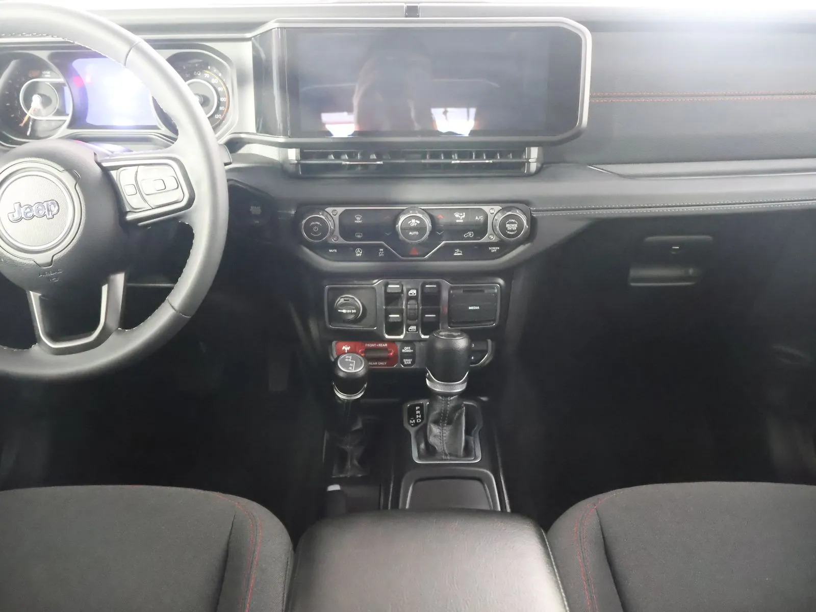 Jeep Wrangler photo 30