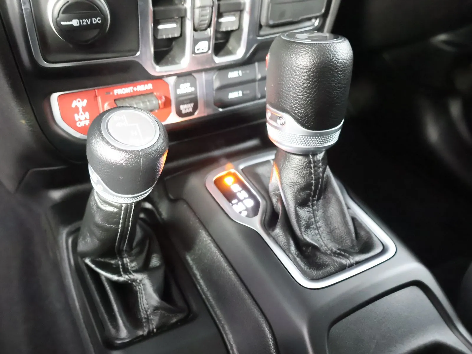 Jeep Wrangler photo 40