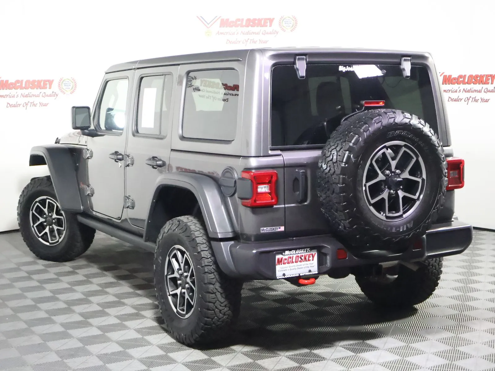 Jeep Wrangler photo 11