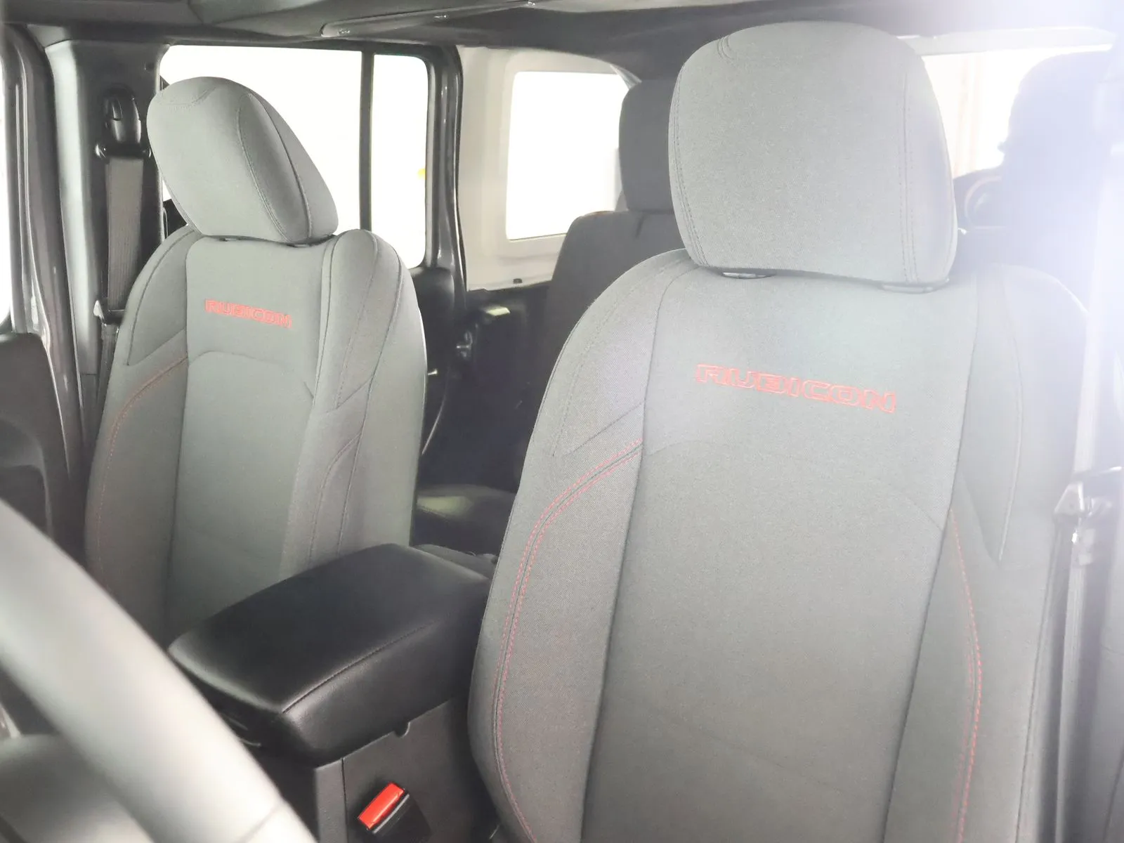 Jeep Wrangler photo 27