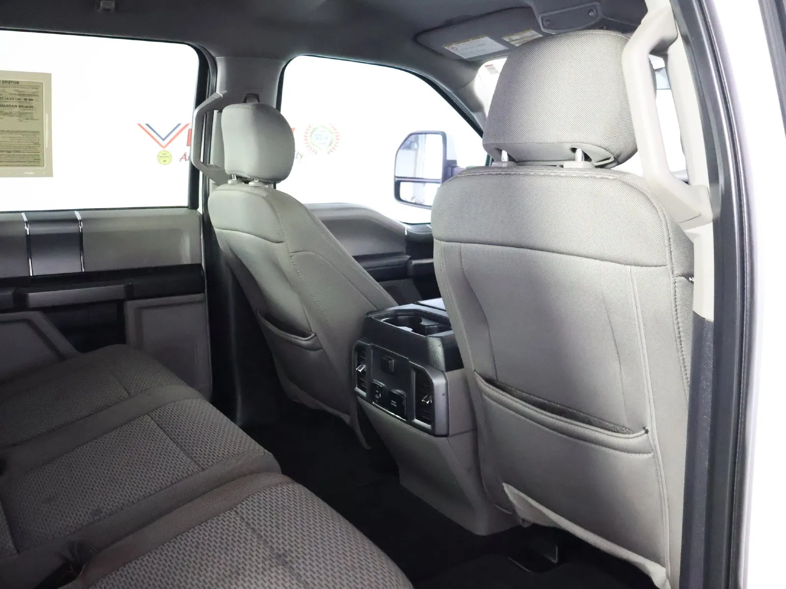 Ford F-250SD photo 45