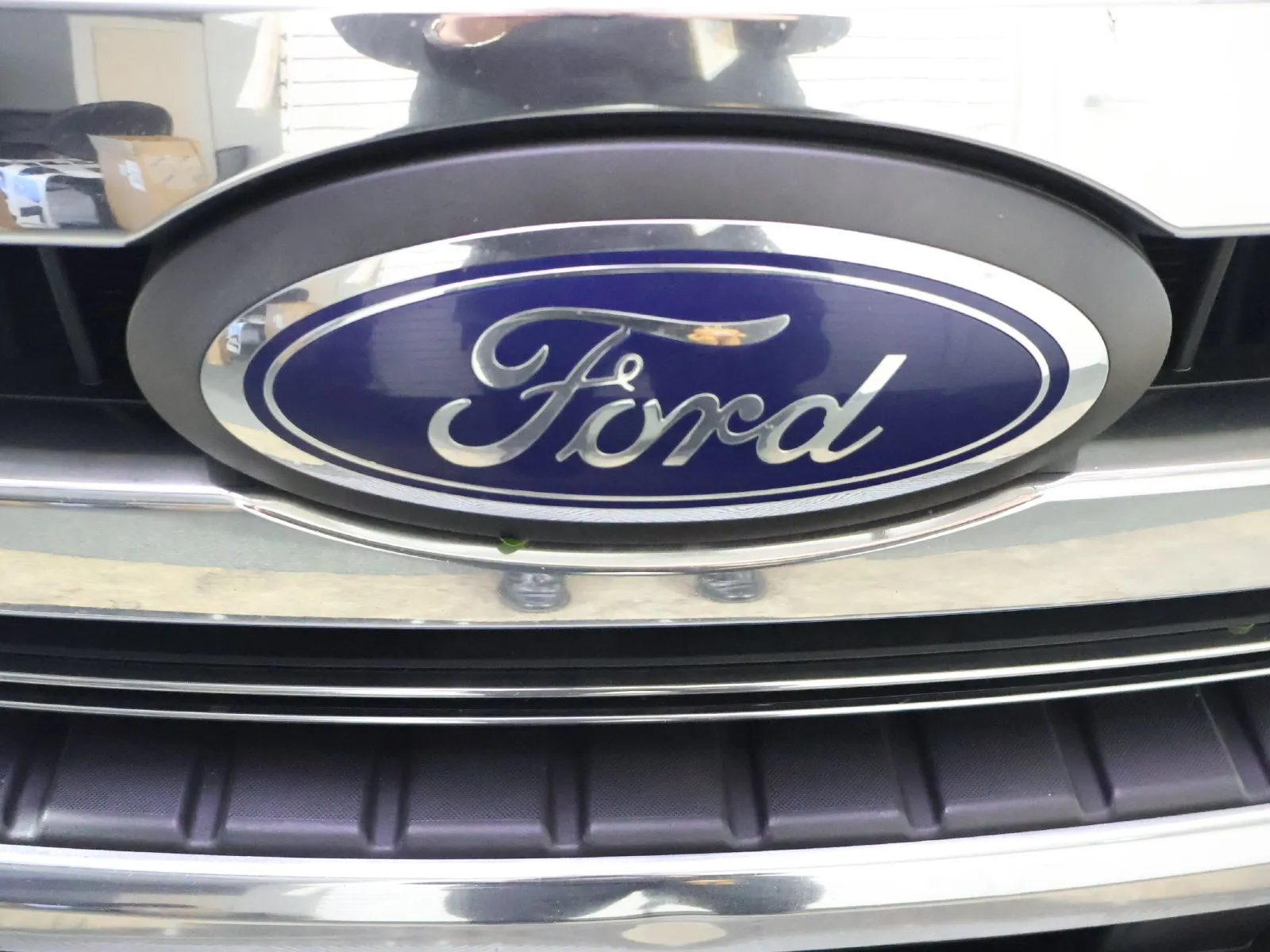 Ford F-250SD photo 17