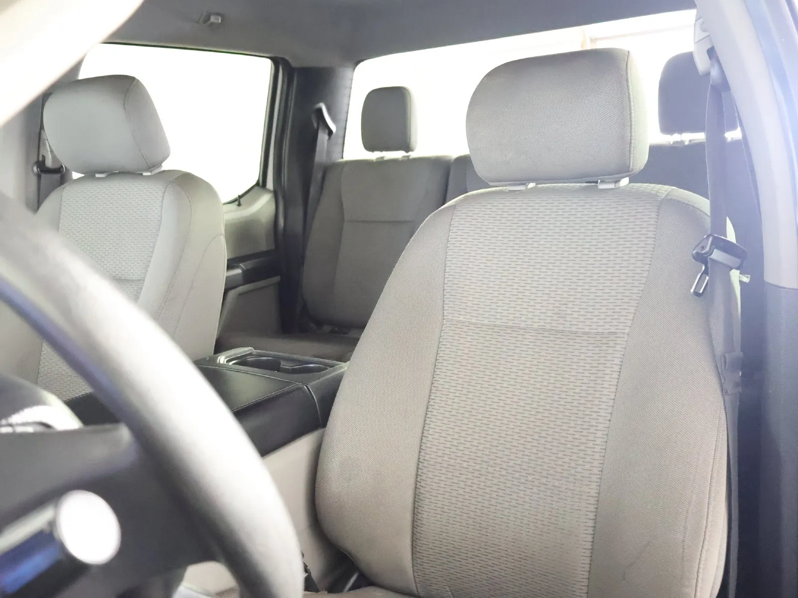 Ford F-250SD photo 27
