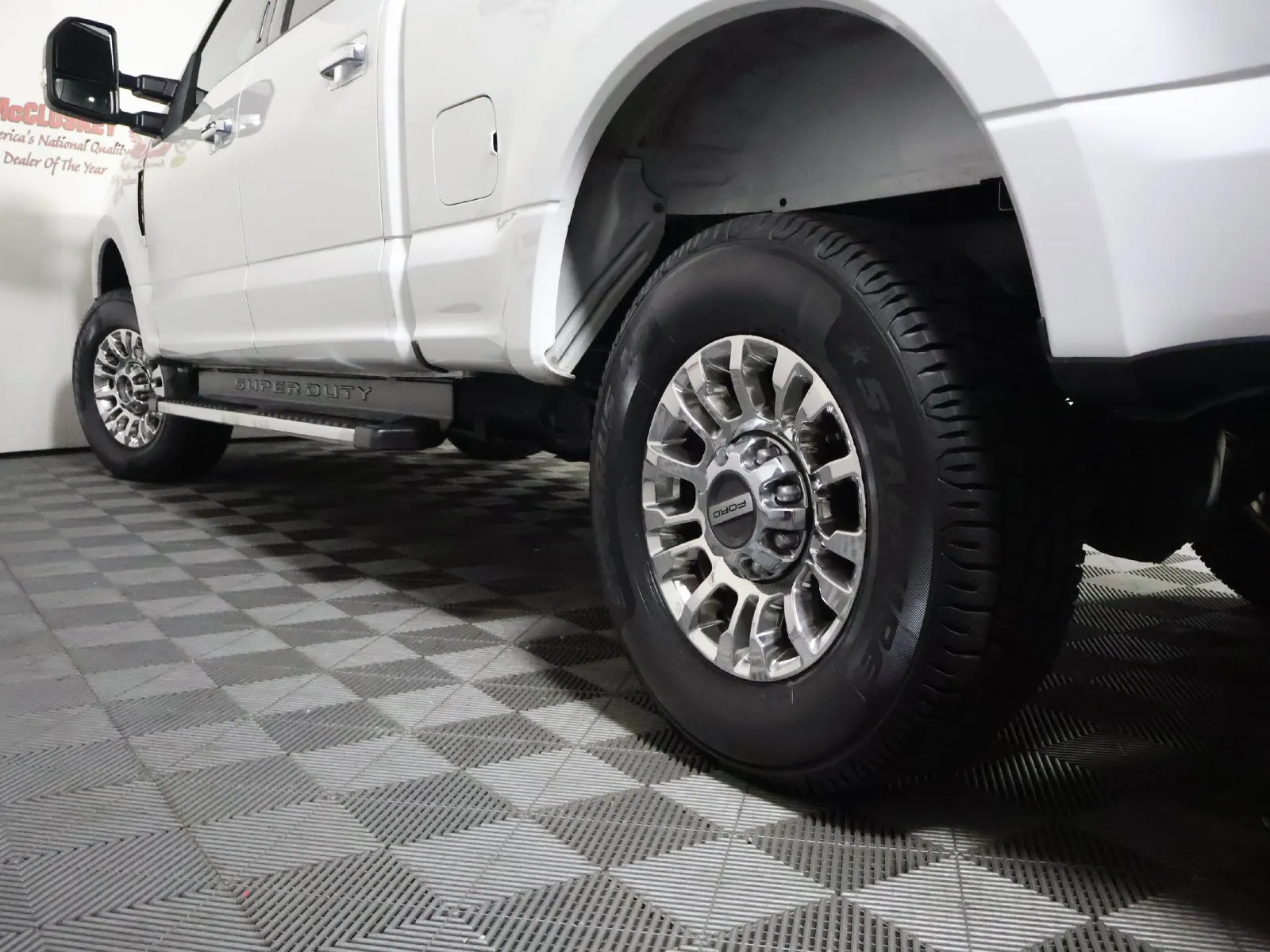 Ford F-250SD photo 12