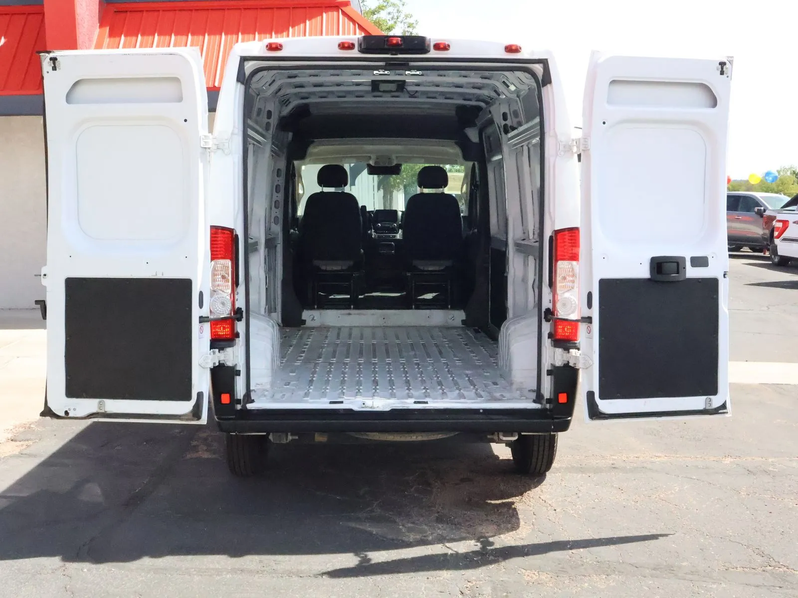 Ram ProMaster 2500 photo 9