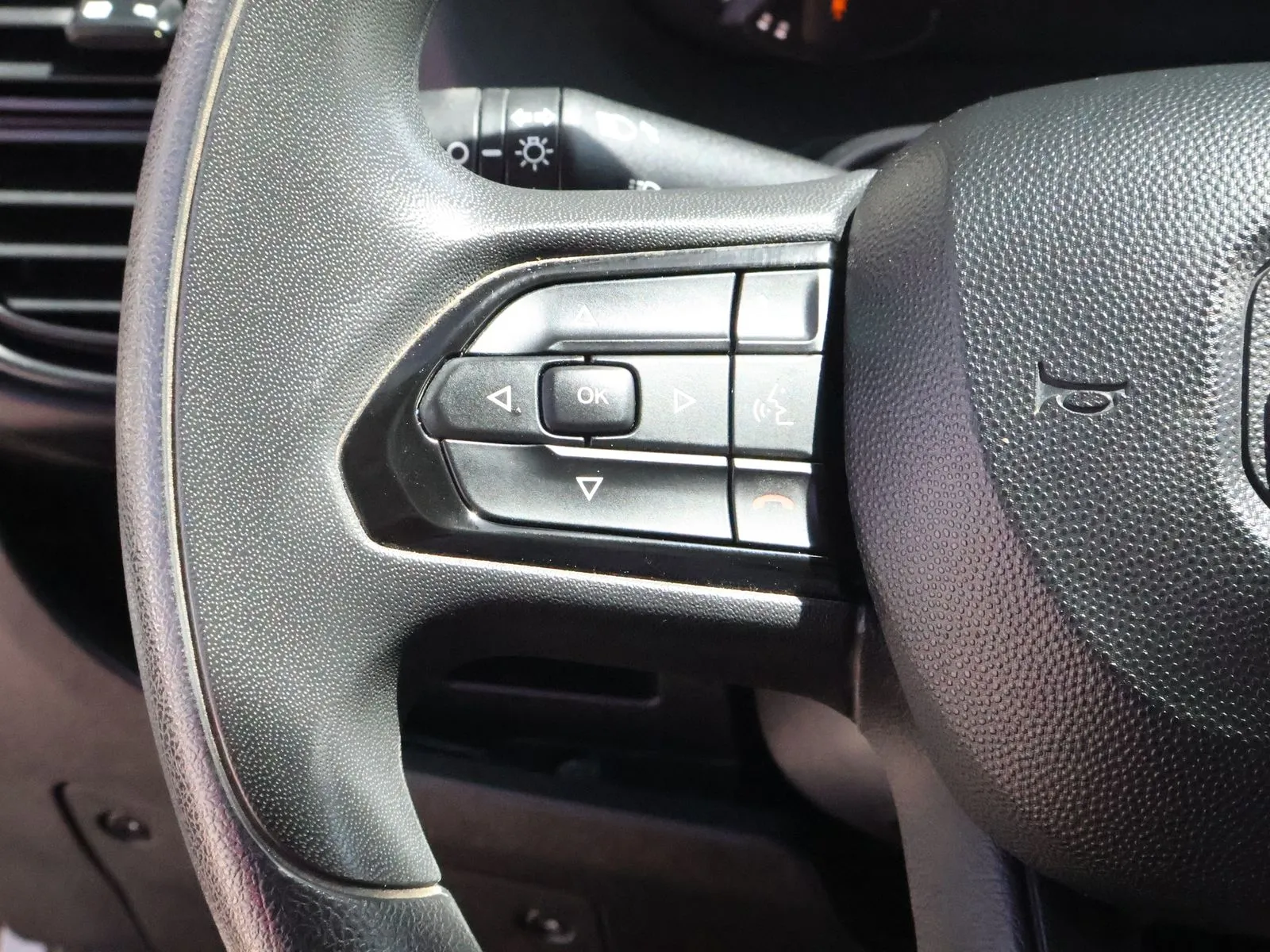 Ram ProMaster 2500 photo 29