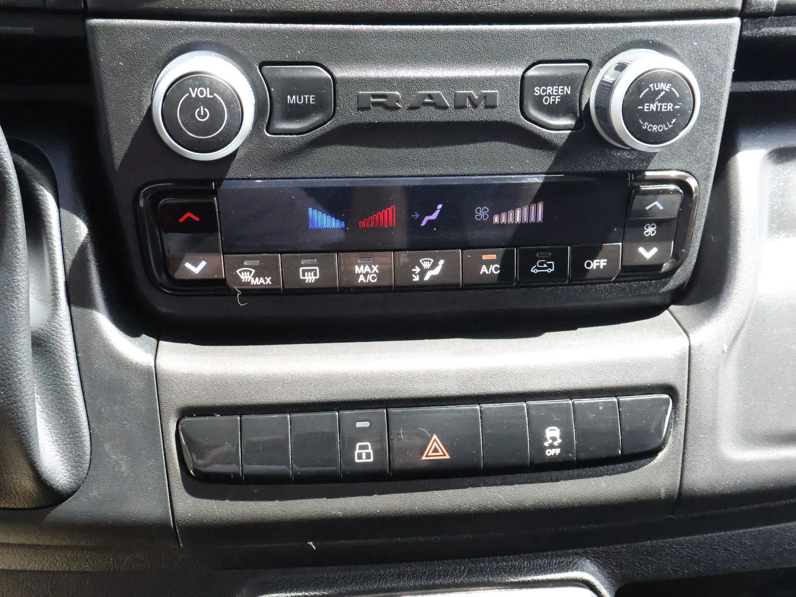 Ram ProMaster 2500 photo 34